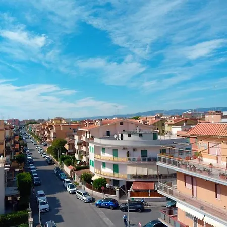 Ferienwohnung Alessya Delux Ladispoli Exterior foto